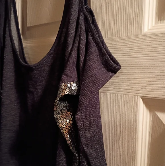 NWOT VENUS Cold Shoulder Black and Silver Dress - Picture 2 of 7